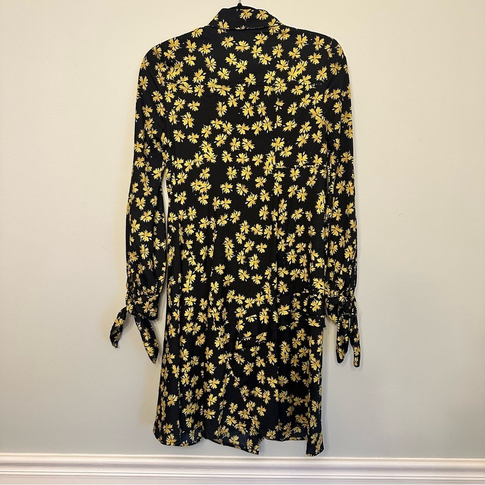 Derek Lam Collective Yellow Floral Pleated Flowy Dress Button Sz 36 US XS-SM - Picture 7 of 10